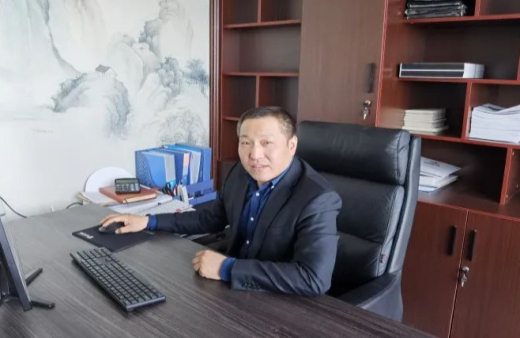 “世”在人為 | 世友地板北京經銷商嚴曉華：選擇對的方向，努力前行闖出一片天